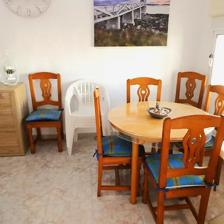 Apartment Casa Caquiner A 20 Metros Del Mar Oliva