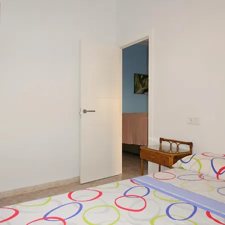 Apartment Casa Caquiner A 20 Metros Del Mar Oliva
